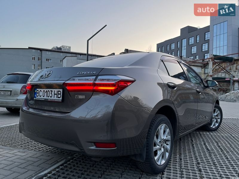 Седан Toyota Corolla 2016 в Львове фото 3 Седан Toyota Corolla 2016 в Львове