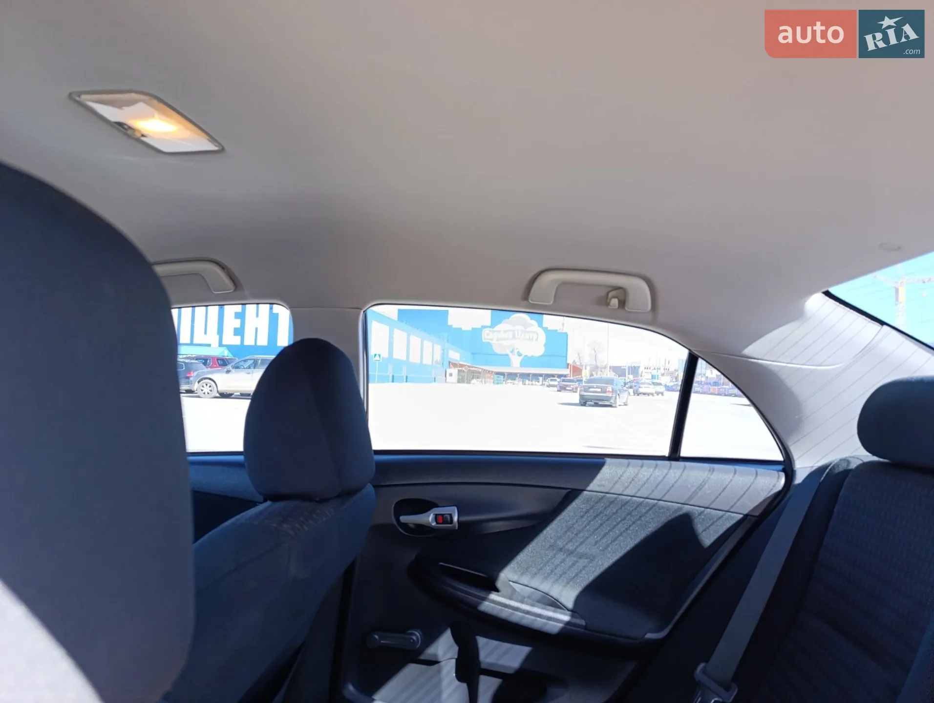 2010 Toyota Corolla - мініатюра 47