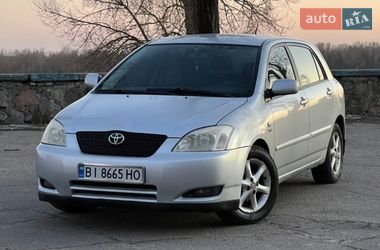 Хэтчбек Toyota Corolla 2004 в Кременчуге