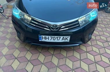 Седан Toyota Corolla 2013 в Кучургані