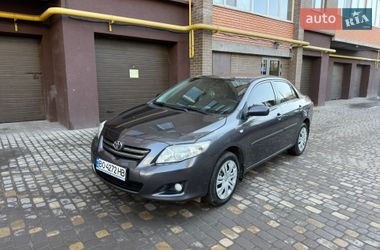 Седан Toyota Corolla 2009 в Виннице