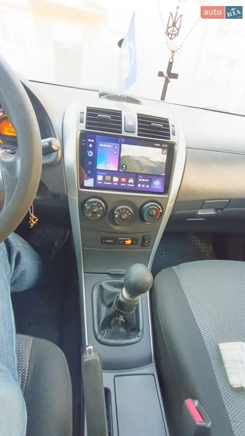 2010 Toyota Corolla - мініатюра 7
