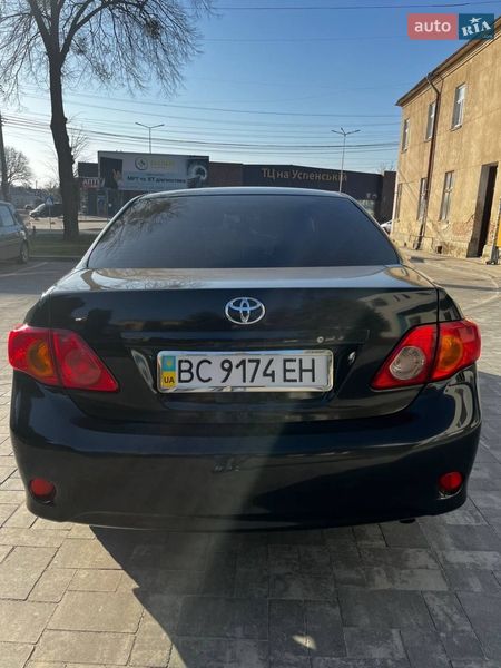 Седан Toyota Corolla 2008 в Стрию
