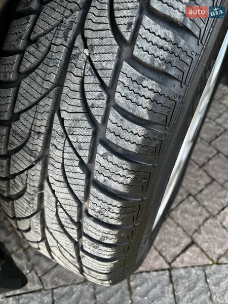 Седан Toyota Corolla 2008 в Стрию