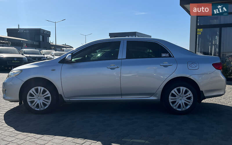 Седан Toyota Corolla 2008 в Мукачевому
