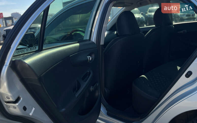 Седан Toyota Corolla 2008 в Мукачевому