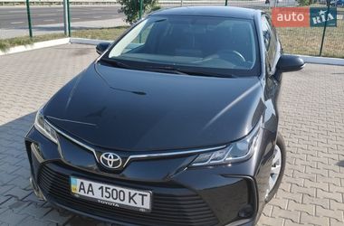 Седан Toyota Corolla 2020 в Києві