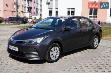 Седан Toyota Corolla 2016 в Києві