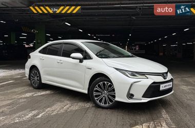 Седан Toyota Corolla 2020 в Киеве