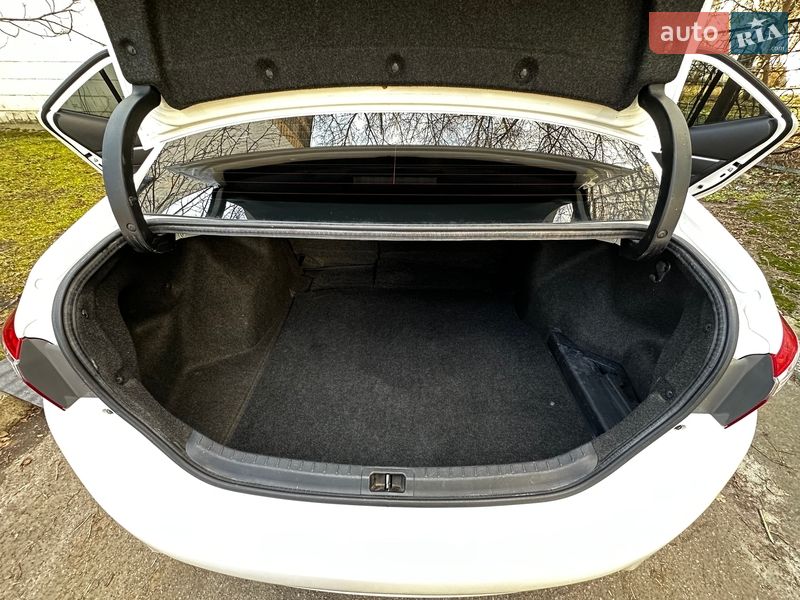 Седан Toyota Corolla 2017 в Києві