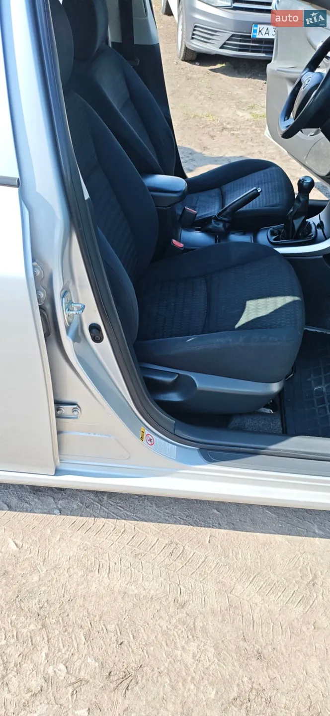 2012 Toyota Corolla - мініатюра 21