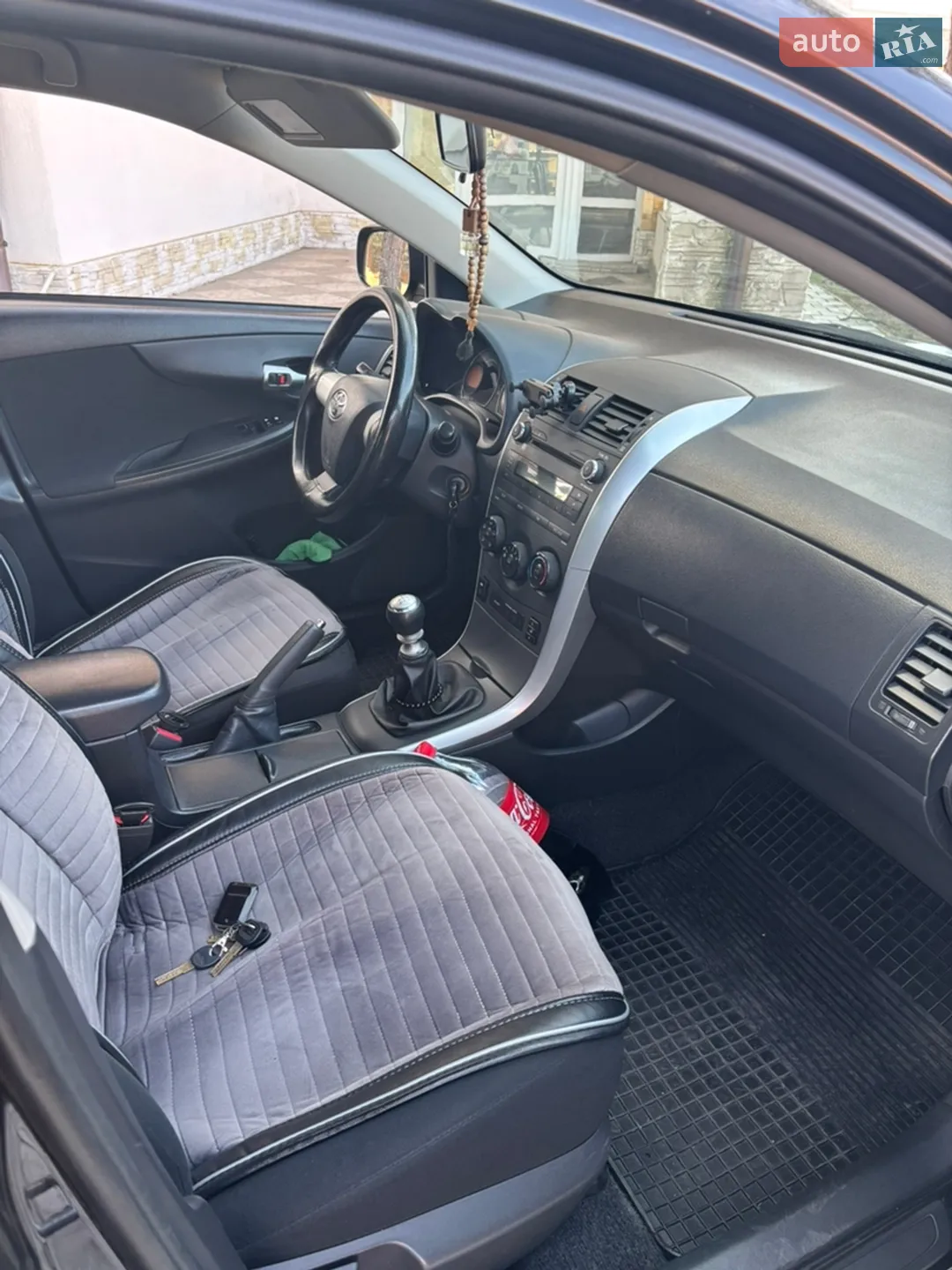 2010 Toyota Corolla - мініатюра 7