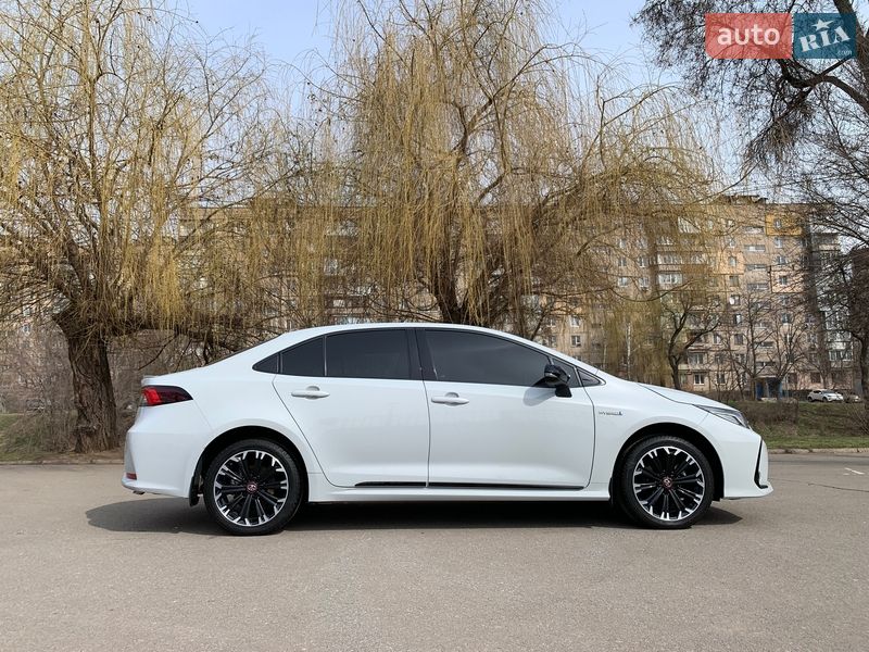 Седан Toyota Corolla 2021 в Кривом Роге