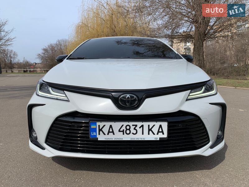 Седан Toyota Corolla 2021 в Кривом Роге