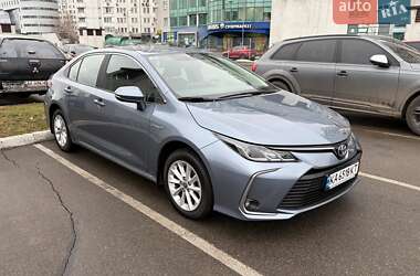 Седан Toyota Corolla 2021 в Киеве