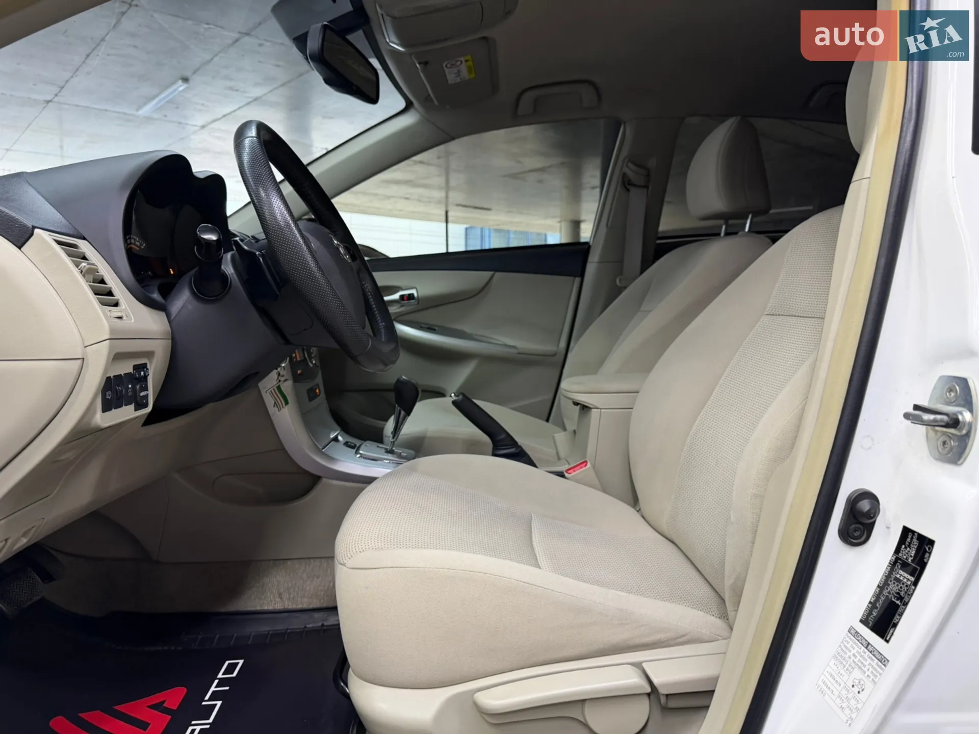 2013 Toyota Corolla - мініатюра 22