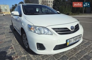 Седан Toyota Corolla 2012 в Кременчуге