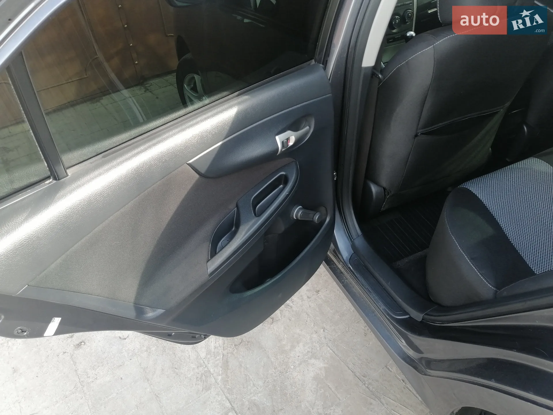 2011 Toyota Corolla - мініатюра 16