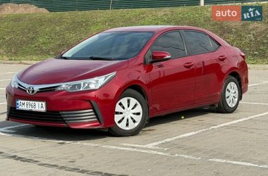 Седан Toyota Corolla 2018 в Києві
