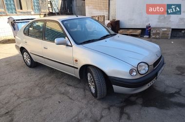 Хэтчбек Toyota Corolla 1999 в Одессе