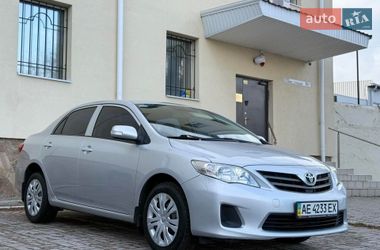 Седан Toyota Corolla 2012 в Дніпрі