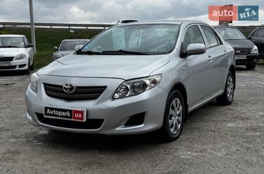 Седан Toyota Corolla 2009 в Львове
