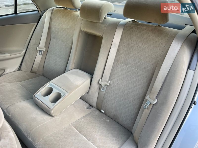 Седан Toyota Corolla 2008 в Киеве