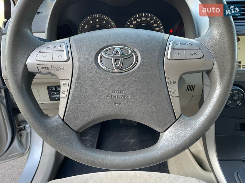 Седан Toyota Corolla 2008 в Киеве