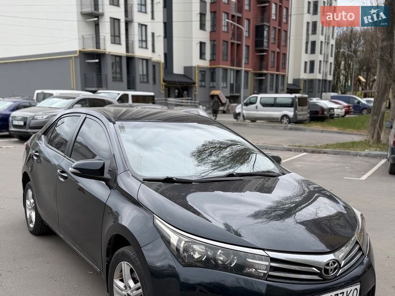 Седан Toyota Corolla 2013 в Вінниці