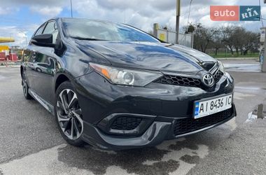 Хэтчбек Toyota Corolla 2017 в Киеве