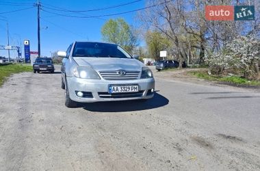 Седан Toyota Corolla 2005 в Києві