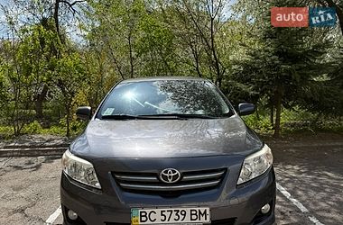 Седан Toyota Corolla 2008 в Львове