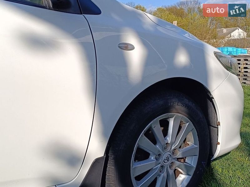 Седан Toyota Corolla 2008 в Тернополі