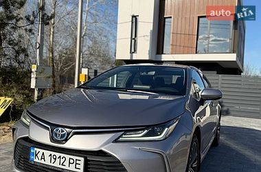 Седан Toyota Corolla 2020 в Киеве