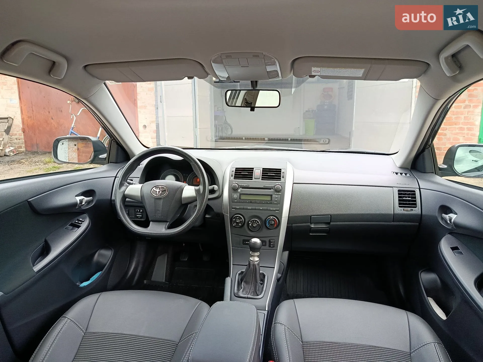 2011 Toyota Corolla - мініатюра 27