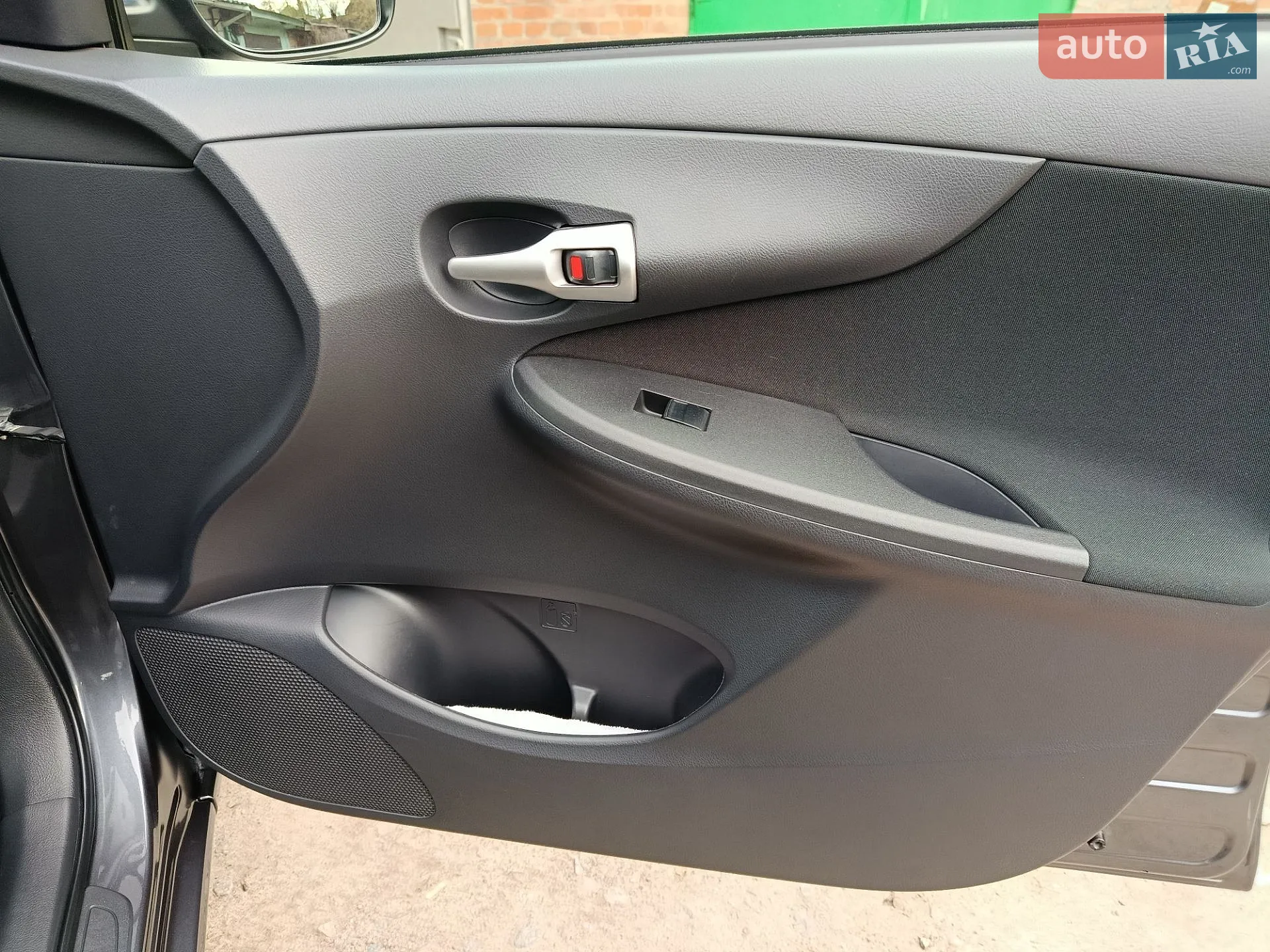 2011 Toyota Corolla - мініатюра 31