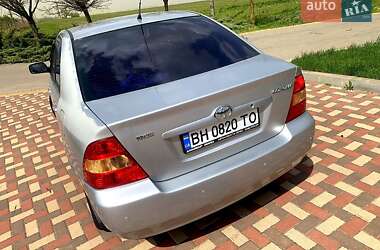 Седан Toyota Corolla 2003 в Татарбунарах
