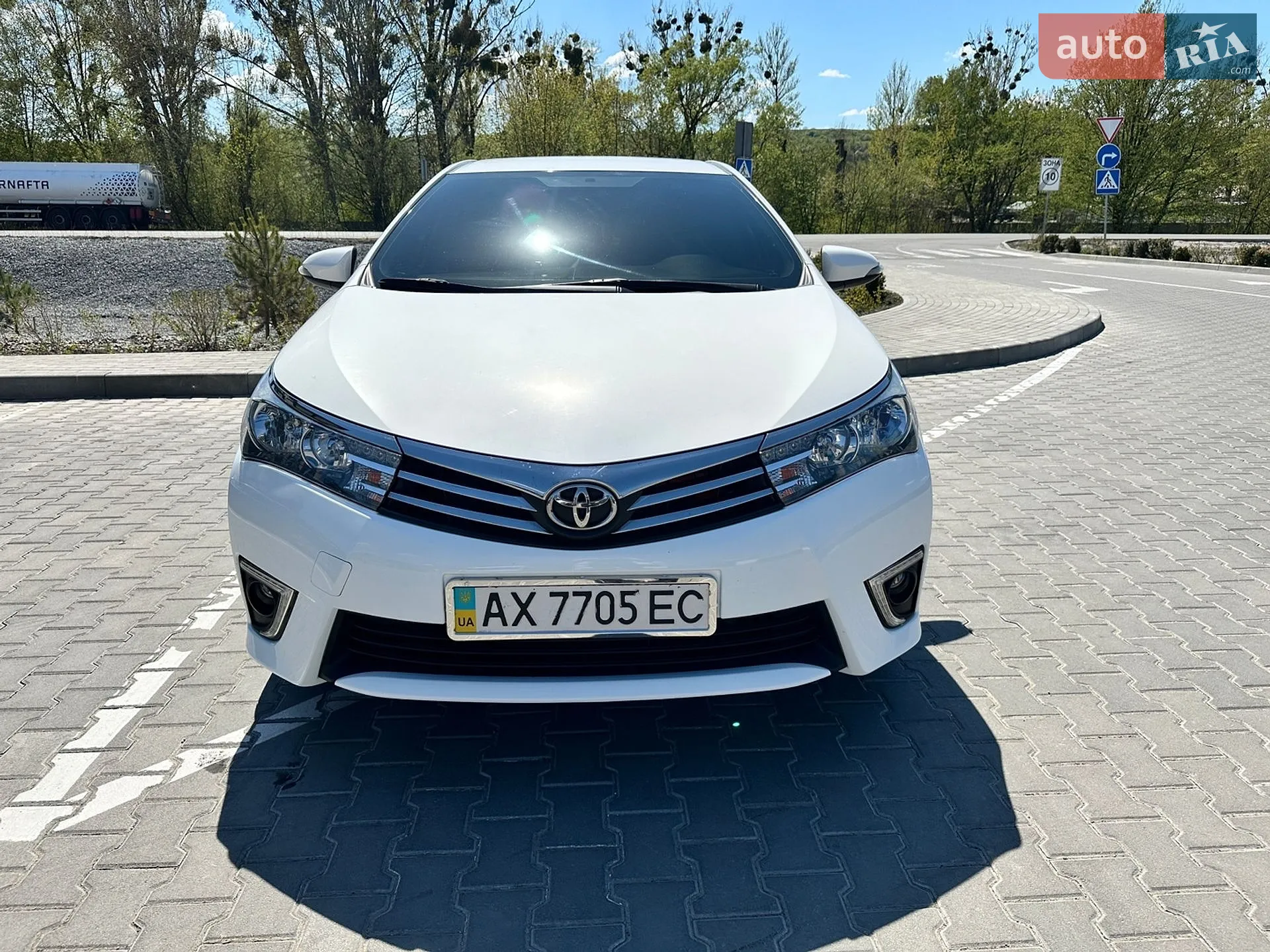 2015 Toyota Corolla - фото 1