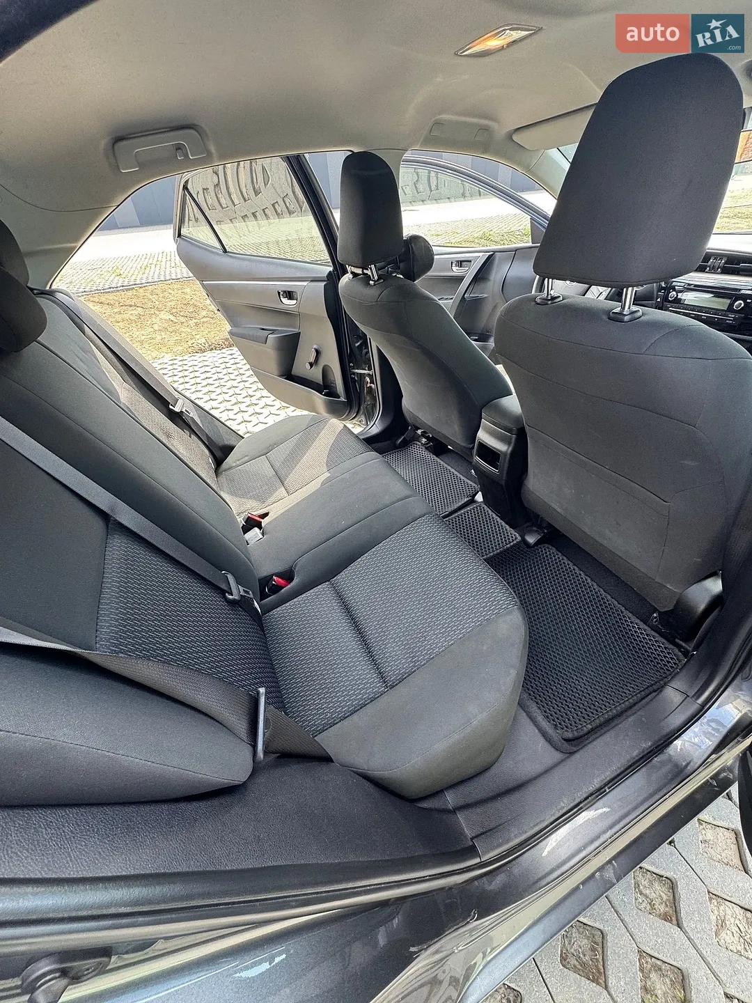 2013 Toyota Corolla - мініатюра 16