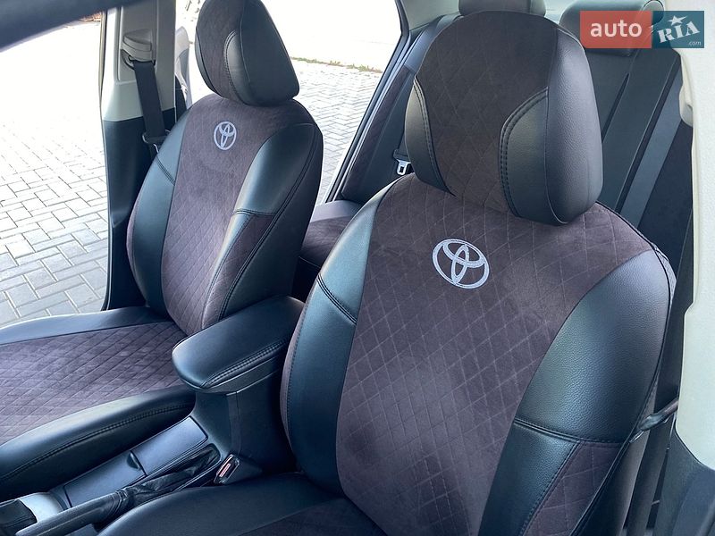 Седан Toyota Corolla 2007 в Первомайске