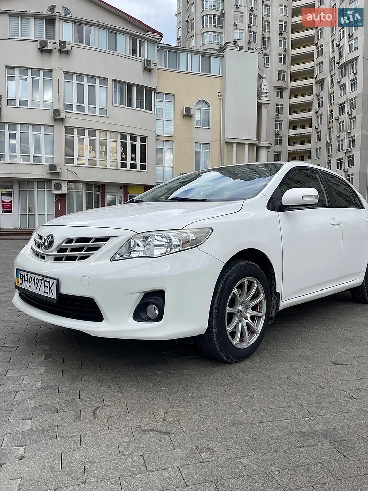 2013 Toyota Corolla - мініатюра 18