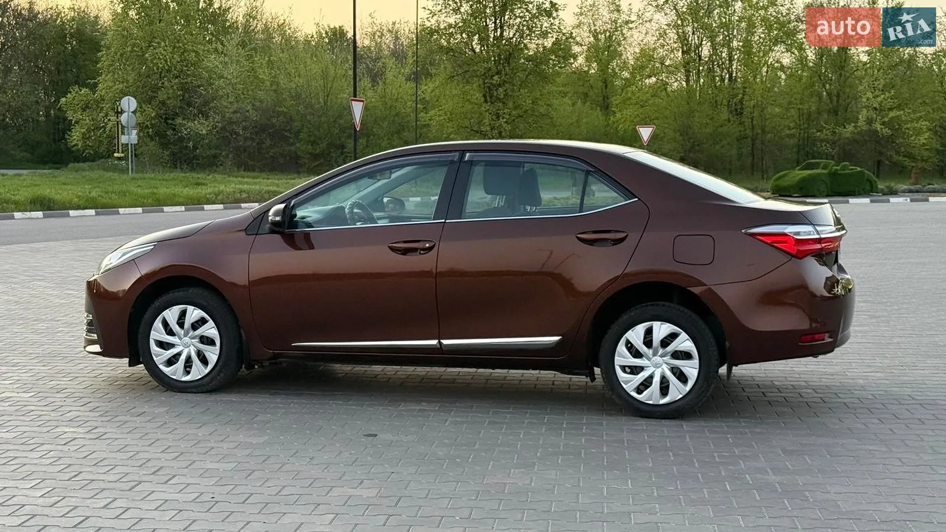 2016 Toyota Corolla - мініатюра 4