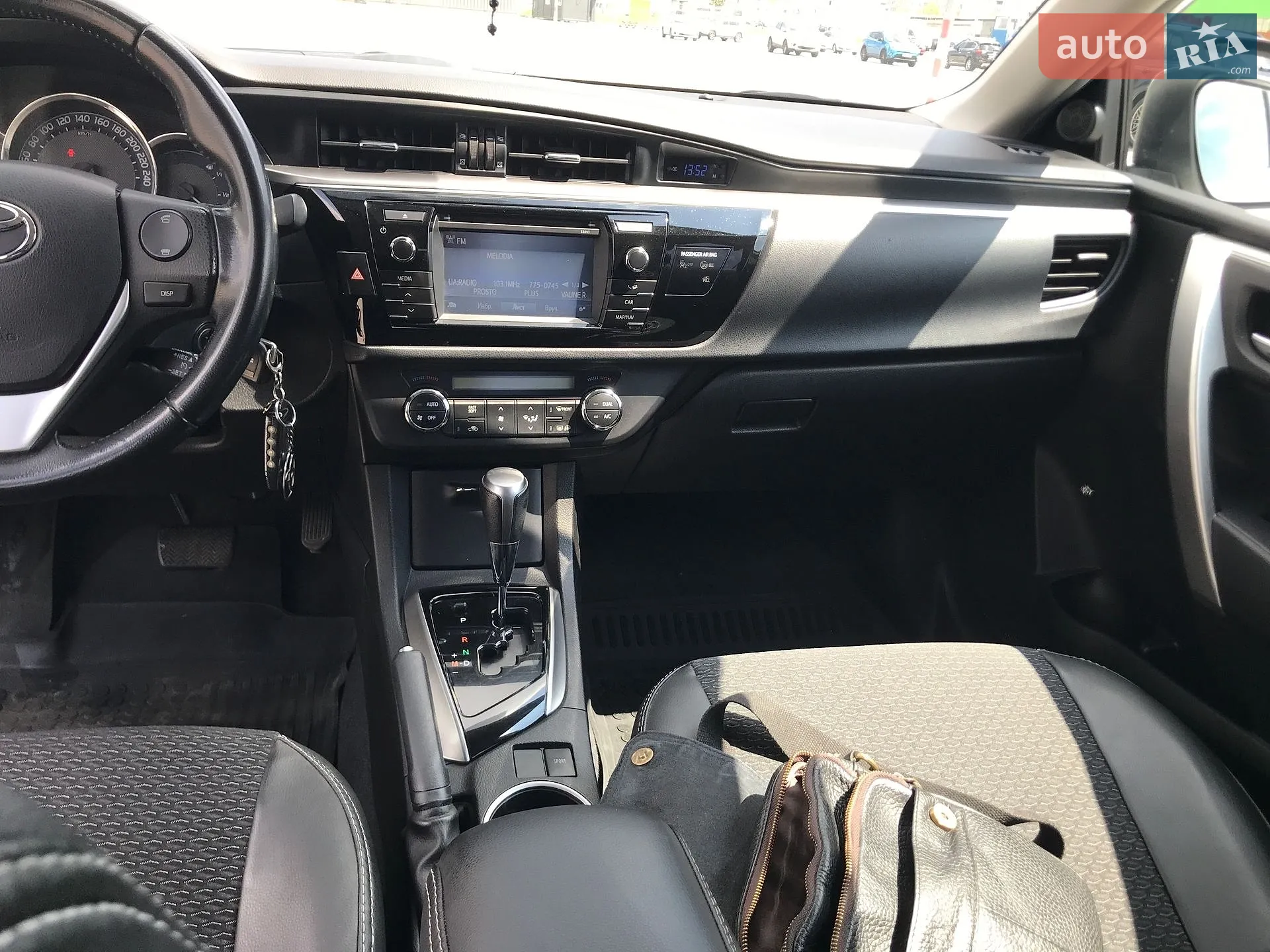 2013 Toyota Corolla - мініатюра 7