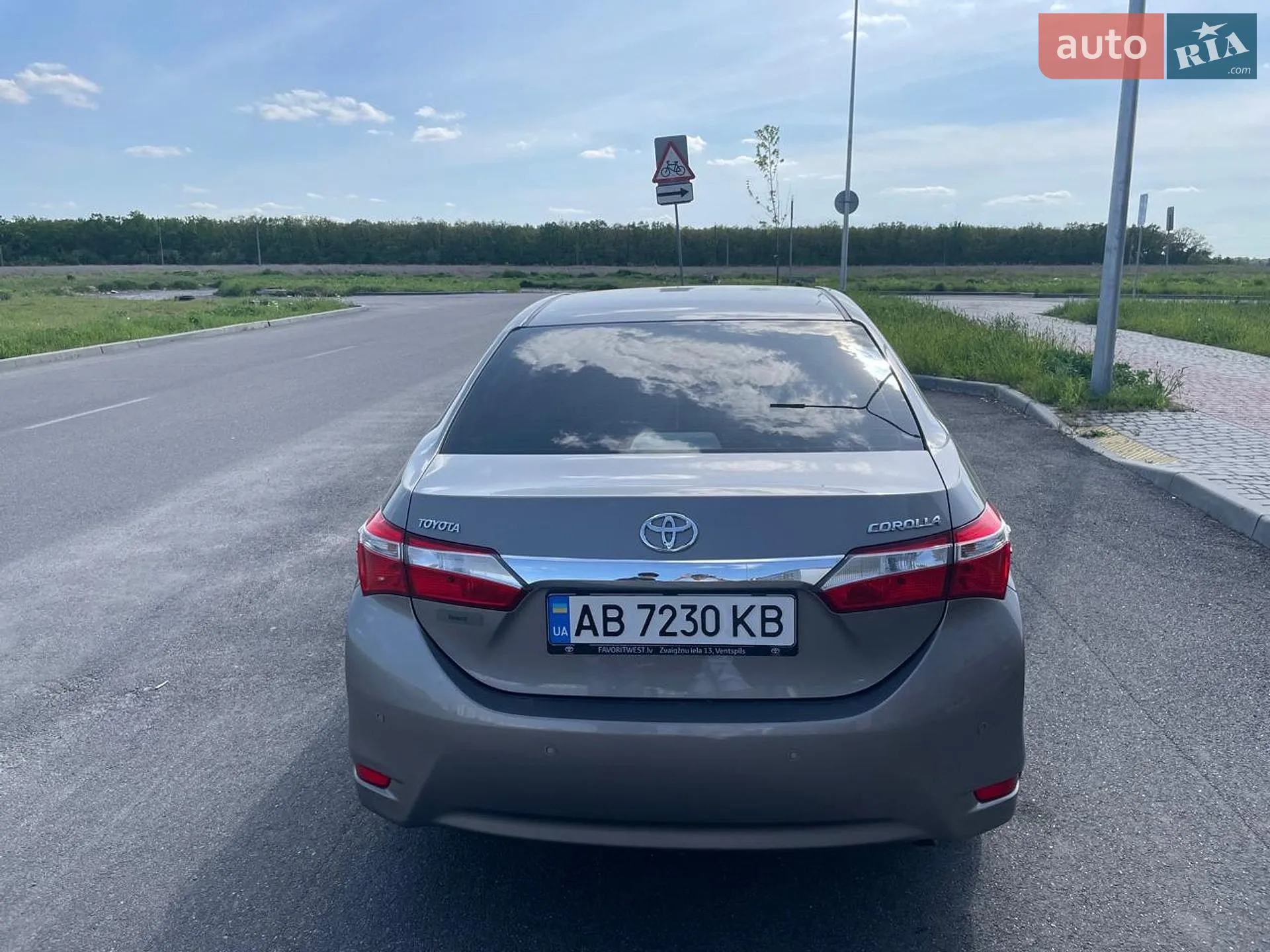 2015 Toyota Corolla - мініатюра 2