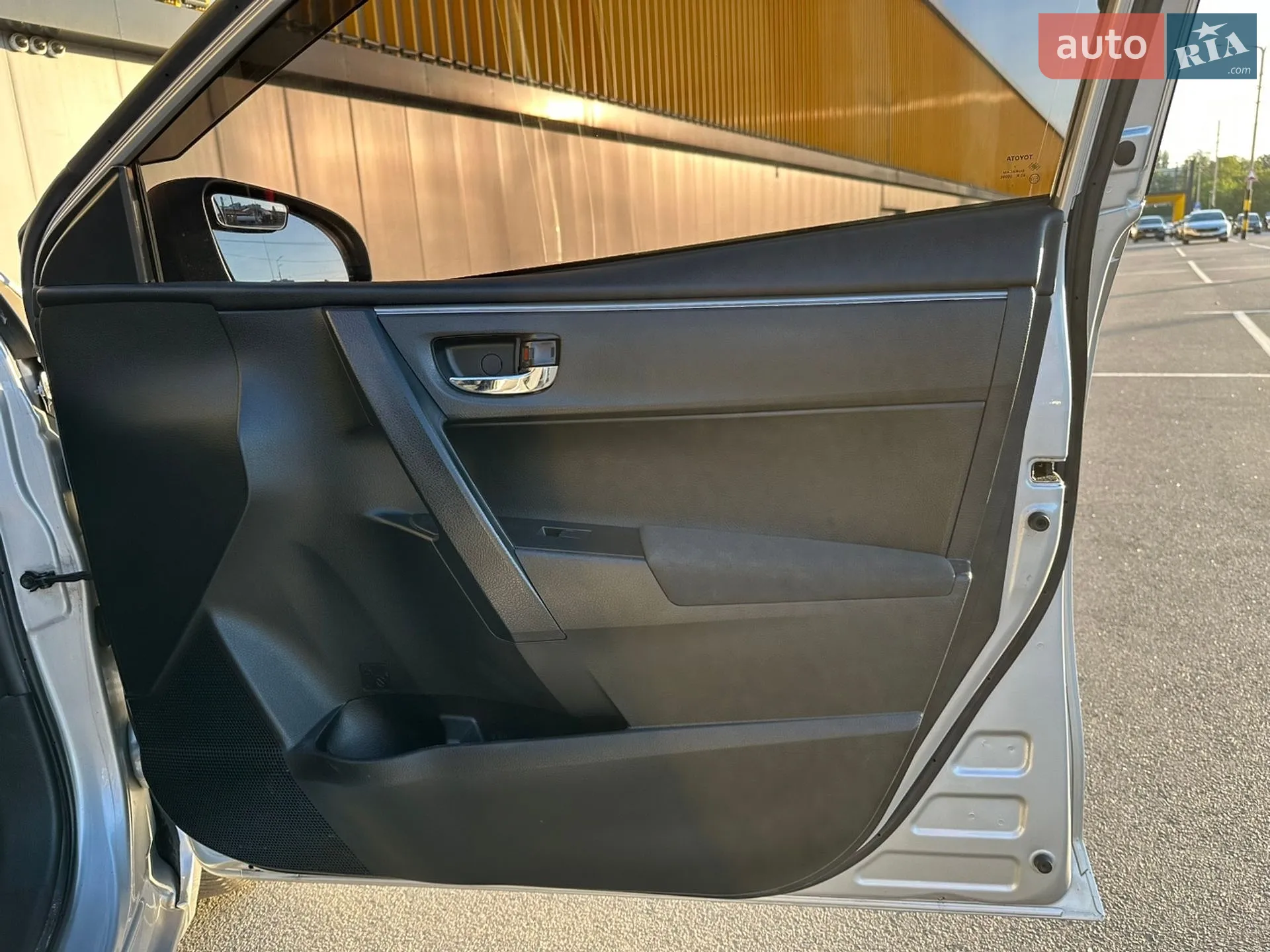 2014 Toyota Corolla - мініатюра 24