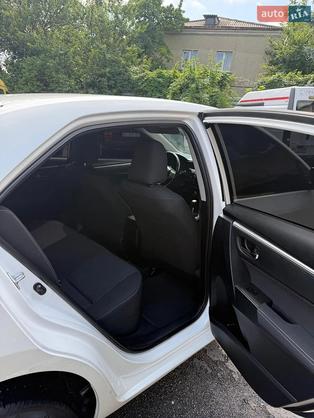 2013 Toyota Corolla - мініатюра 11