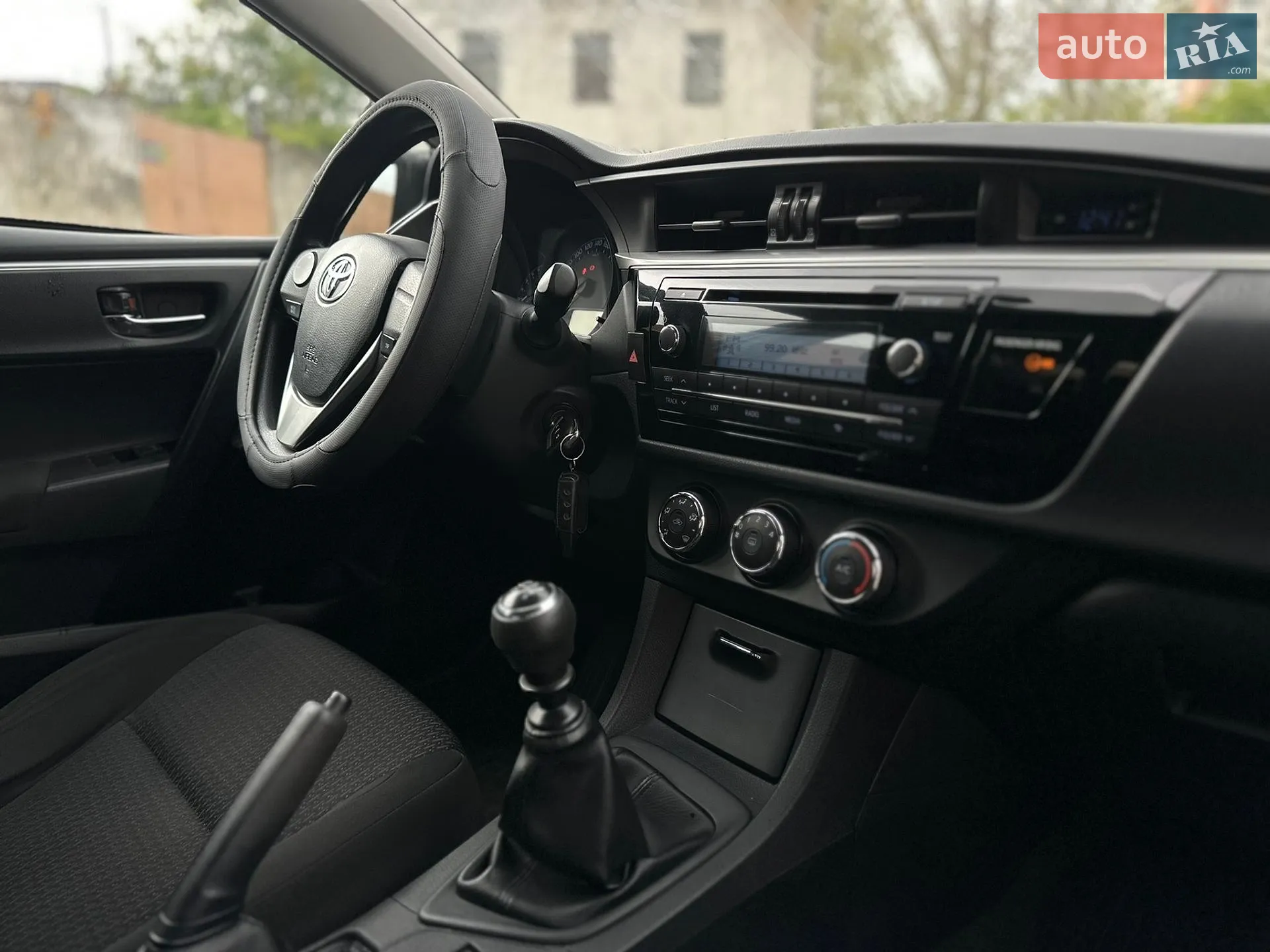 2013 Toyota Corolla - мініатюра 29