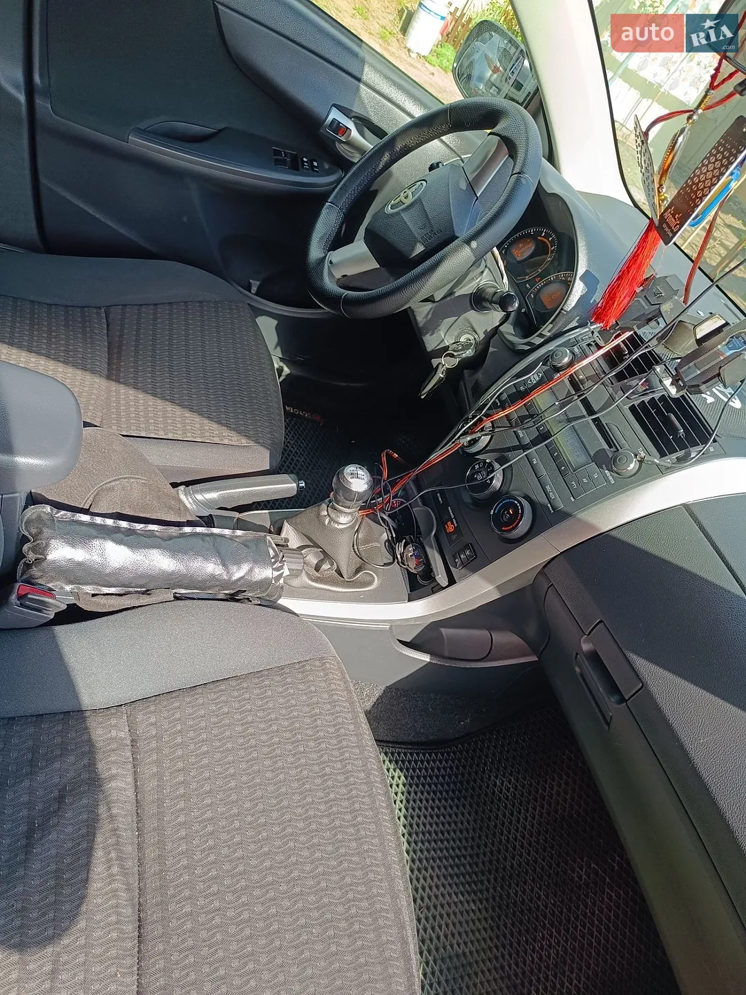 2012 Toyota Corolla - мініатюра 8