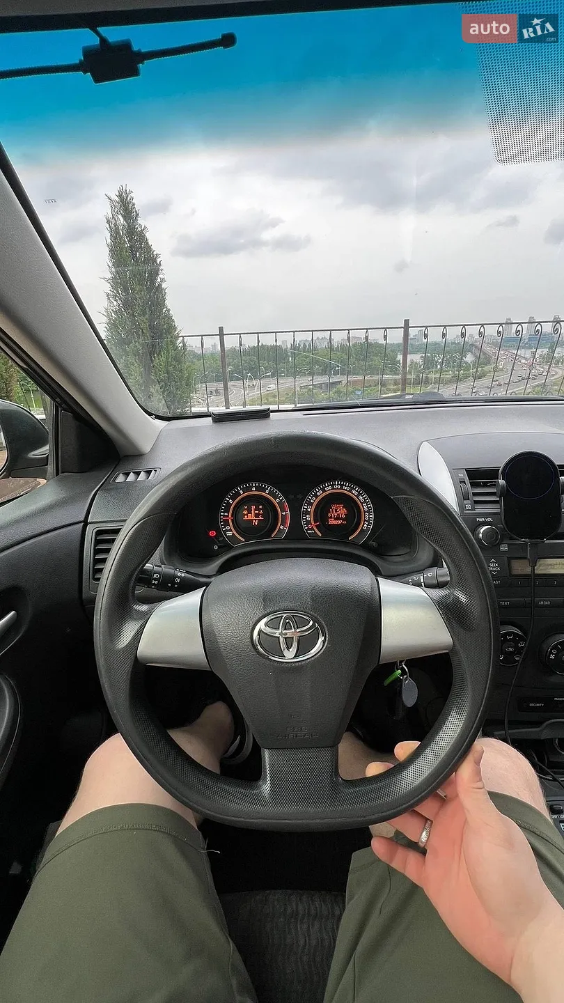2012 Toyota Corolla - мініатюра 9