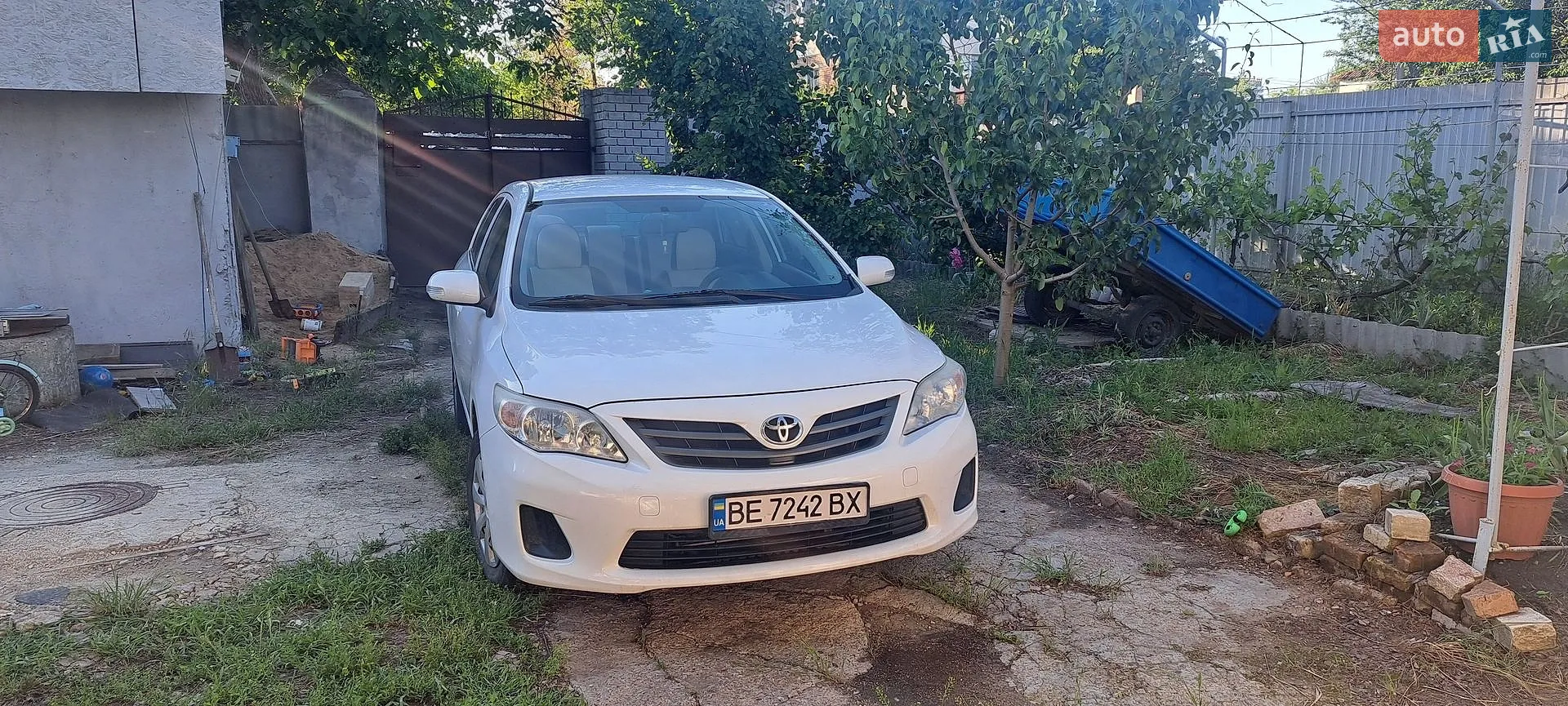 2010 Toyota Corolla - мініатюра 3